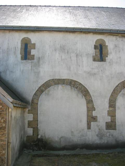 Eglise paroissiale Saint-Gilles-des-Champs, rue du 19 mars 1962 (Hennebont)