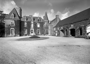 Château de Porcaro, près du Coteau (Porcaro) (ancienne notice thématique régionale Châteaux du 19e siècle en Bretagne)