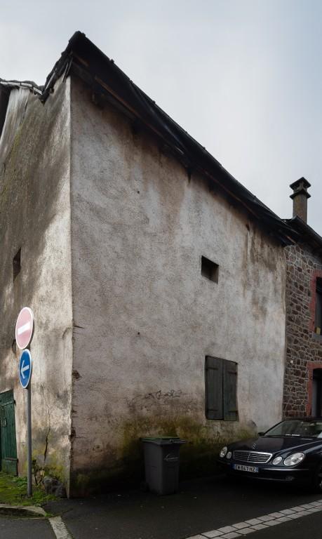 Maison, 31 place André Ferré (Tinténiac)