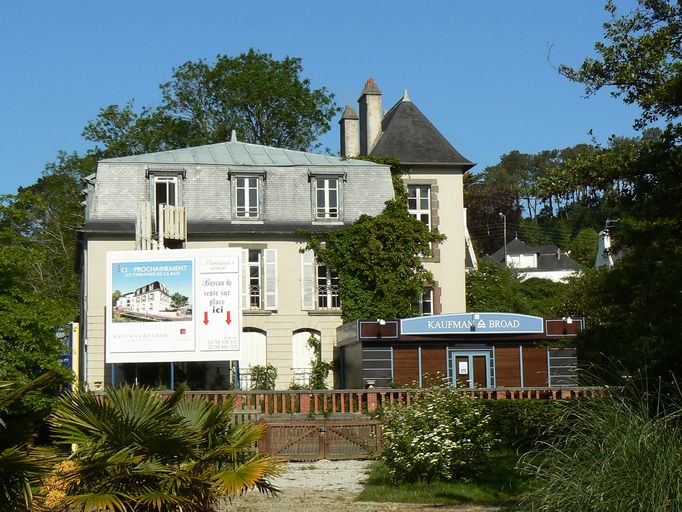 Grand Hôtel de Morgat, actuellement résidence Les terrasses de la baie, boulevard de la France Libre, Morgat (Crozon)