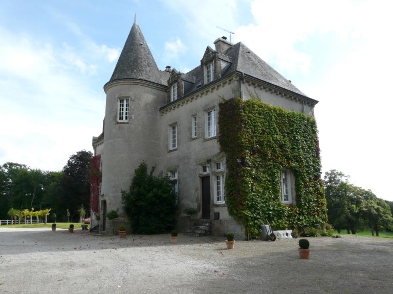 Château de Lanroz ou de Lanrose (Quimper)