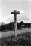 Croix monumentale, près de Kerbalen (Maël-Pestivien)