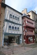 Maison, 33 place du Centre (Guingamp)