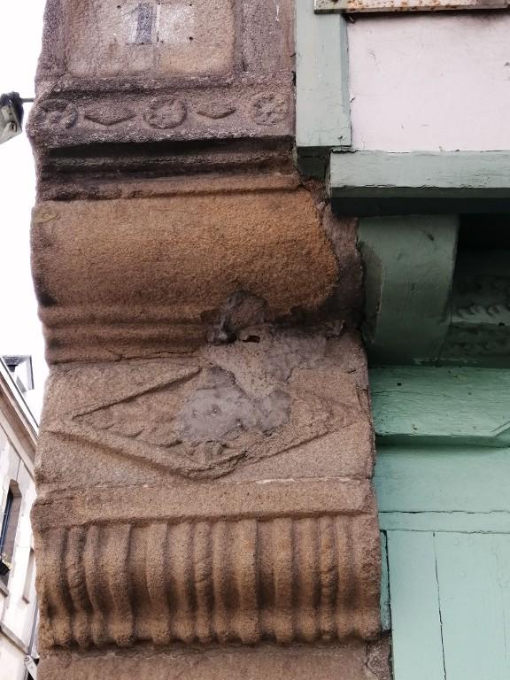 Maisons, 1-3 place de la République (Auray)