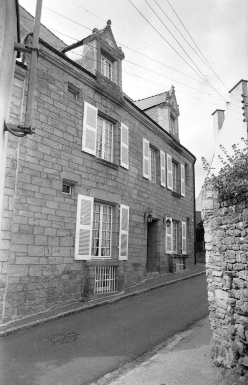 Hôtel de Pithouays, 2 rue des Lombards (Hennebont)