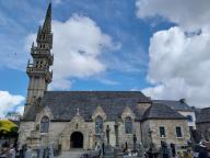 Enclos paroissial et église Saint-Servais (Saint-Servais)