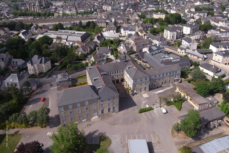 Lycée Bertrand d'Argentré, 15 rue du collège (Vitré)