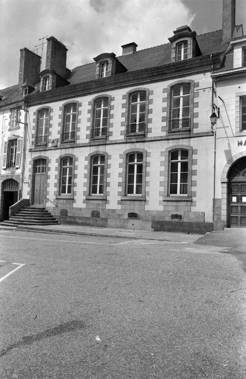 Hôtel de Ville, 13 place Maréchal Foch (Hennebont)