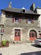 Maison de commerçant, dite Maison du chapeau rouge, puis Maison à la vigne, 2 rue Saint-Jacques (Josselin)