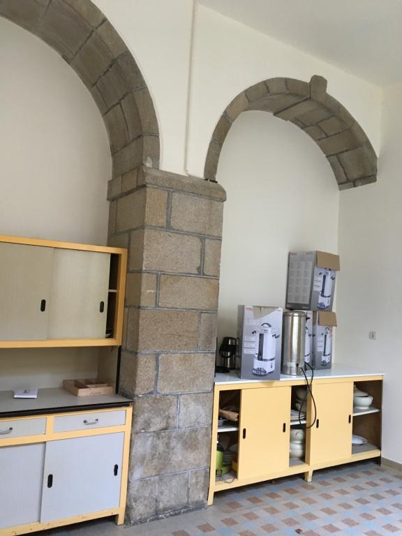 Abbaye, devenue Hôpital de Bon-Secours, 1 rue du Bon-Sauveur (Bégard)
