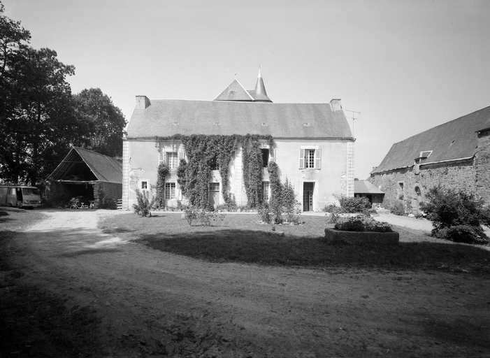 Château, Kericuff (Ploëzal)