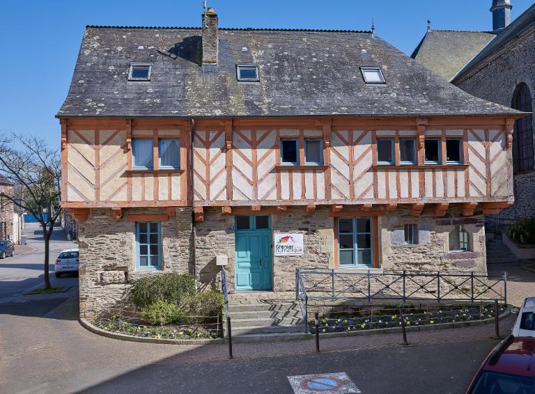 Maison, 9 carrefour Saint-Gurval (Guer)