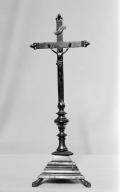 Croix d'autel, chapelle de Lansalaün de Notre-Dame de Folgoat (Paule)