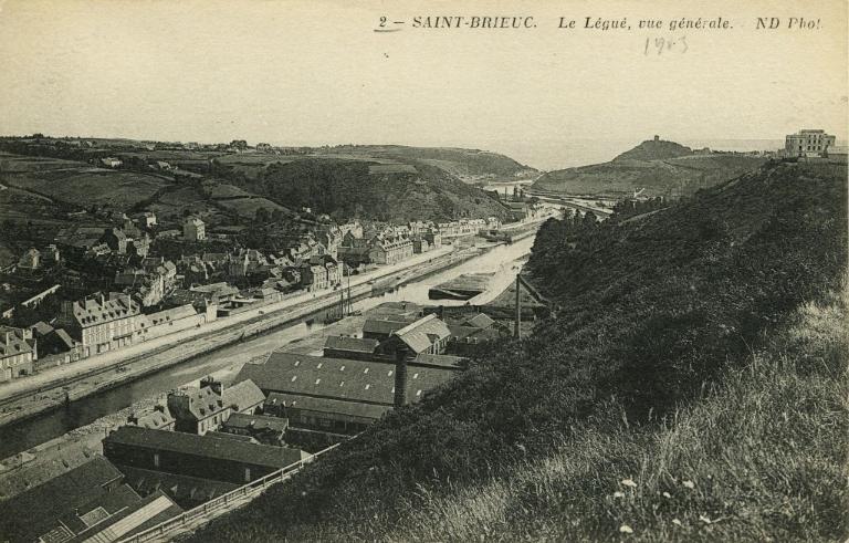 Usine de construction mécanique Rosengart, puis Chaffoteaux et Maury, actuellement magasins de commerce, quai Armez, port du Légué (Saint-Brieuc) TRAVAIL EN COURS