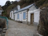 Maison des Phares et Balises : magasin aux huiles, logement du gardien de phare et bureau de l'administration puis maison, rue du phare (Plérin-sur-Mer)