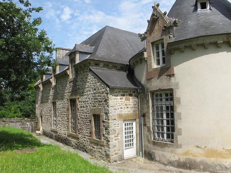 Château de la Conninais (Taden)
