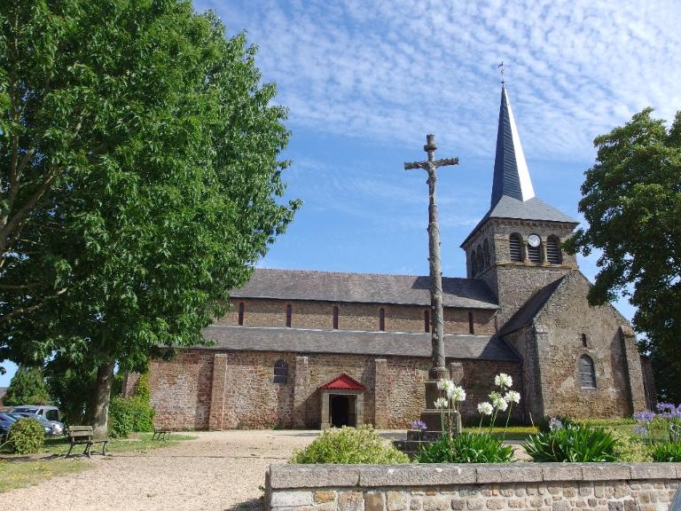 Prieuré de bénédictins, église paroissiale Notre-Dame, place de l'église (Hédé-Bazouges)