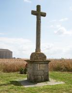 Croix de chemin dite de Saint-Caradec (Trévé)