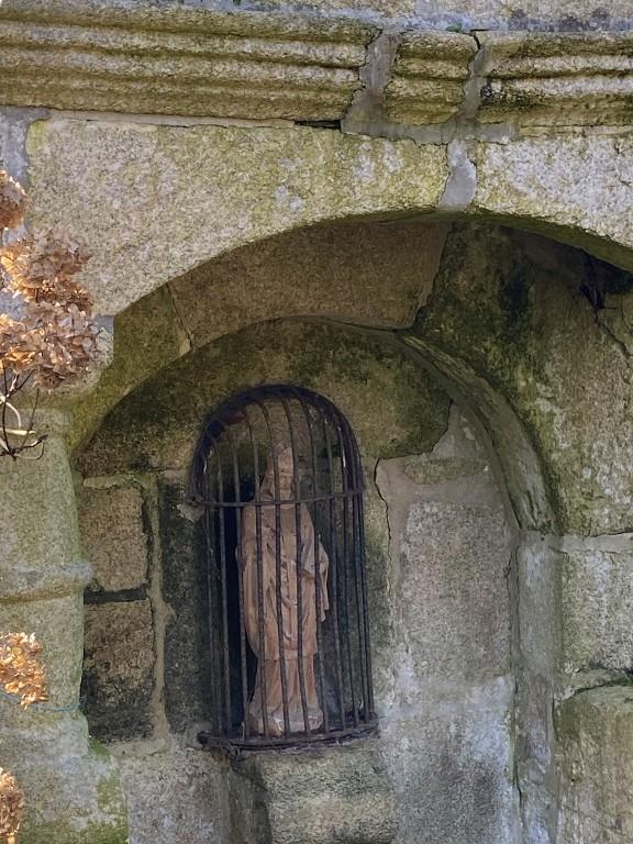 Fontaine de dévotion Saint-Servais (Saint-Servant-sur-Oust)