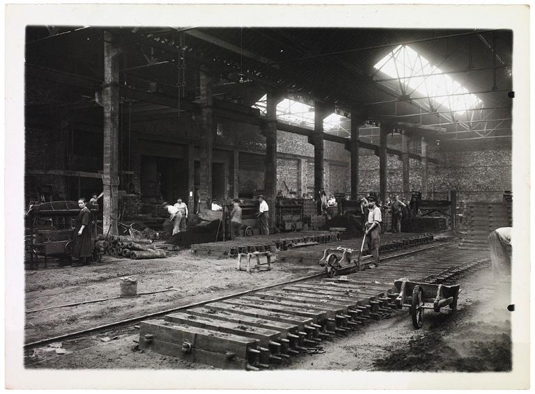 Usine de construction mécanique Rosengart, puis Chaffoteaux et Maury, actuellement magasins de commerce, quai Armez, port du Légué (Saint-Brieuc) TRAVAIL EN COURS