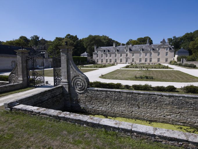 Château de la Villeder (Le Roc-Saint-André fusionnée en Val d'Oust en 2016)