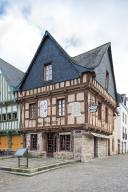 Maison, 21 place Saint-Sauveur (Auray)
