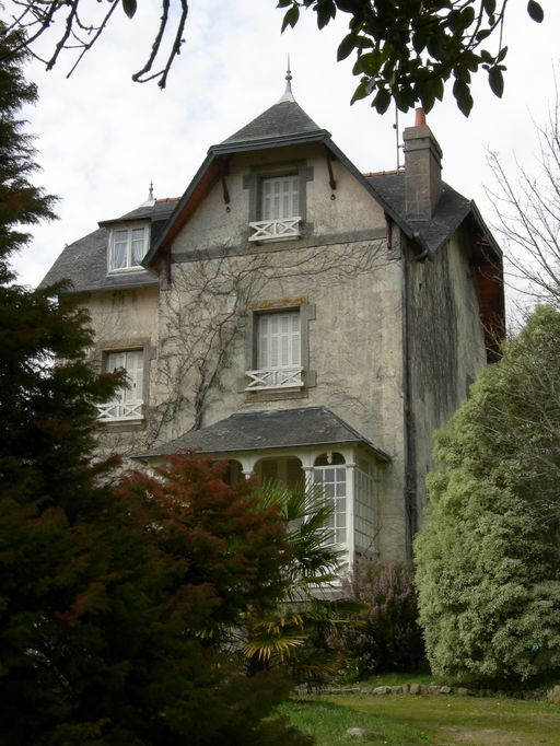 Maison de villégiature anciennement Les Glycines, 17 rue Myrdhine, Morgat (Crozon)