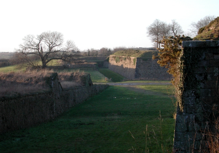 Fort de Châteauneuf dit Fort de Saint-Père (Saint-Père-Marc-en-Poulet)