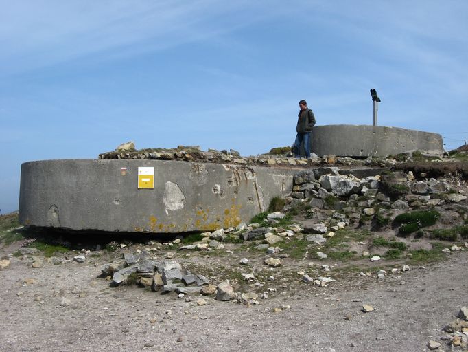 Batterie d'artillerie du Cap de la Chèvre (Cr 11 et Cr 350) puis mémorial de l’Aéronautique Navale, Cap de la Chèvre (Crozon)