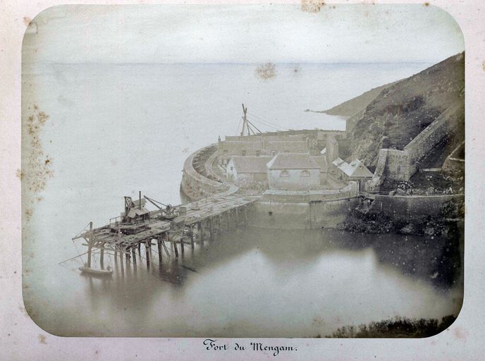 Fort du Mengant : batteries haute et basse (Plouzané)