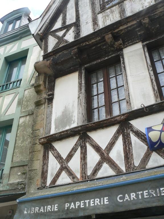 Maison, 5 place de la République (Auray)