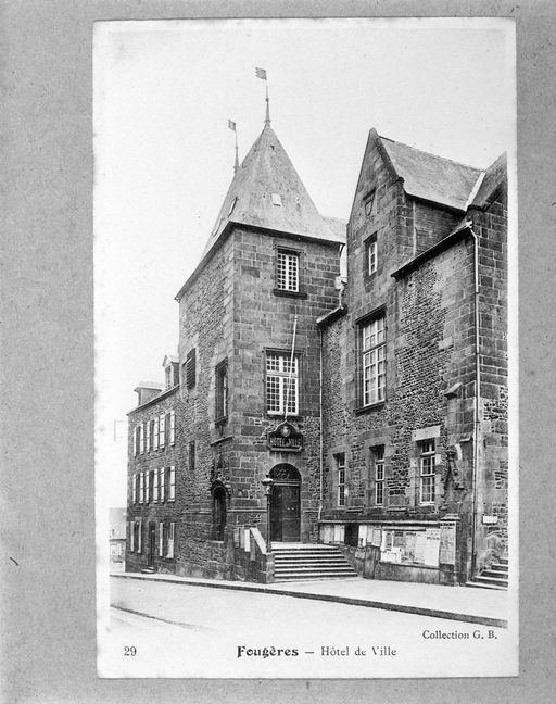 Hôtel de ville, 2 rue Porte-Saint-Léonard (Fougères)