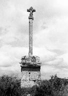 Croix de chemin, dite Croix des Gallos, près de Sainte-Noyale (Noyal-Pontivy)
