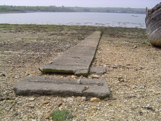 Cale de lancement du chantier naval Tertu, chemin du Trezhig, Rostellec (Crozon)