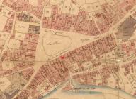 Maison, 31 place du Centre ; anciennement 33, 31 rue Edouard Ollivro (Guingamp)