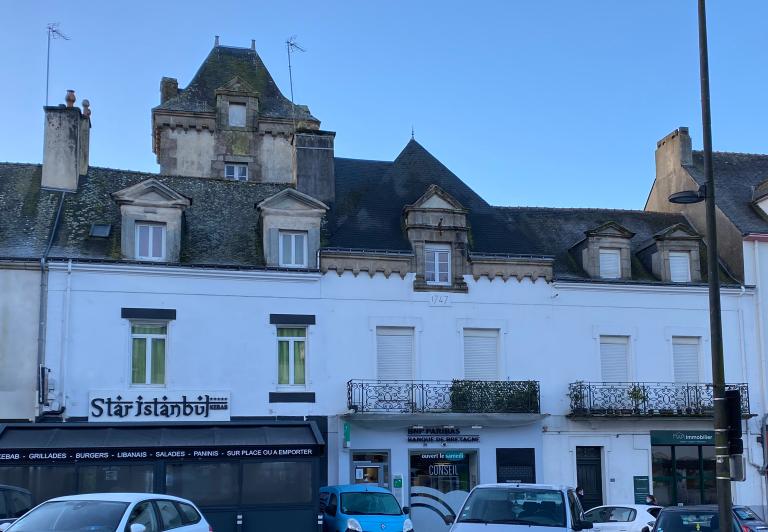 Hôtel Le Boutouillic, 16-18 place Foch (Hennebont)