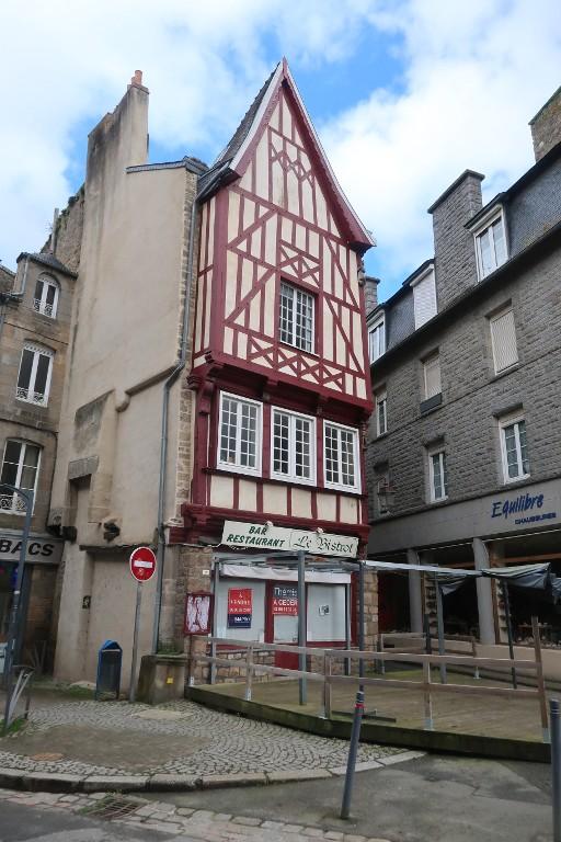 Maison, 2 rue Saint Yves (Guingamp)