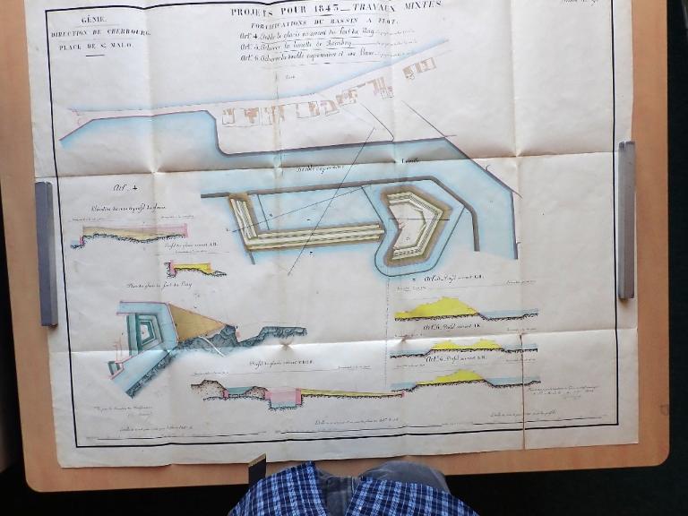 Fort du Naye puis ensemble fortifié (Ra 226) (dossier en cours), Le Naye (Saint-Malo)