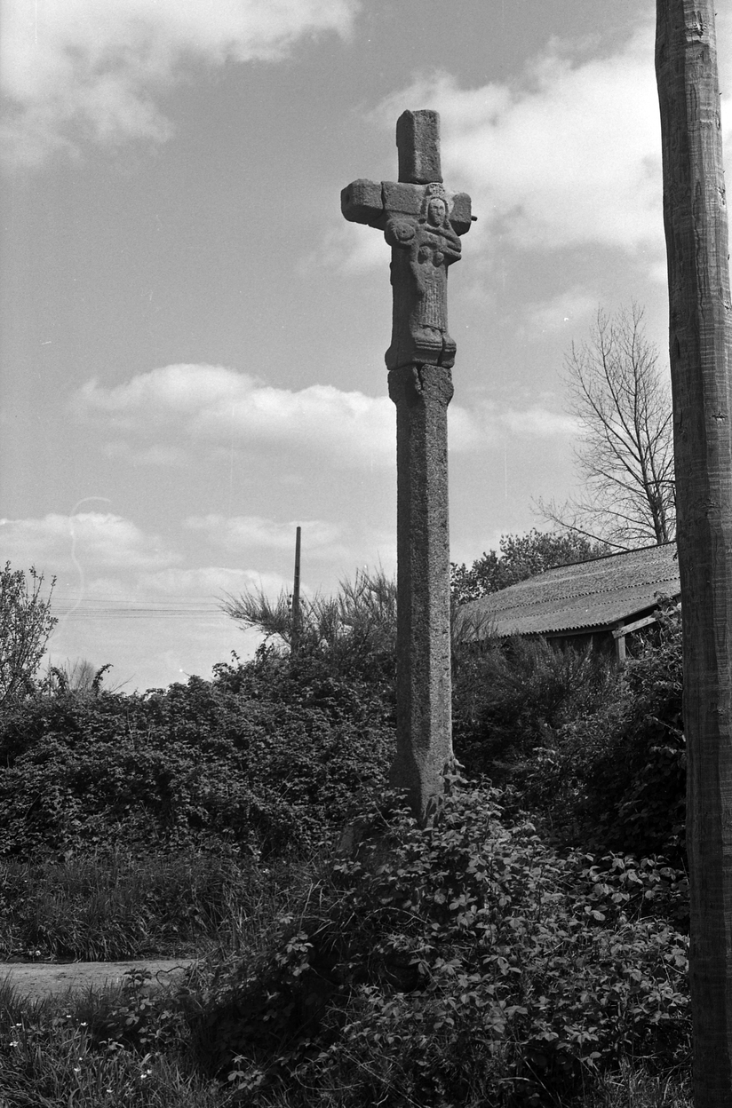 Croix monumentale, Tyglaz (Bégard)