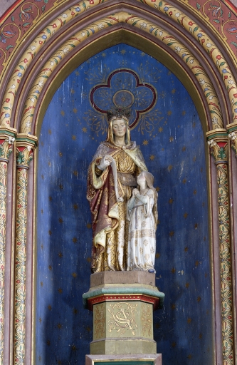 Statue couronnée sur socle : Education de la Vierge, chapelle Sainte-Anne (Domalain)