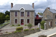 Architecture publique ou collective sur la commune de Hédé