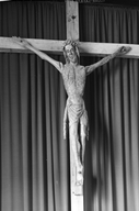 Croix : Christ en croix (1), église Paroissiale Saint Pierre (Plouguernével)