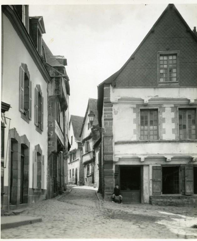 Maison, 19 place Saint-Sauveur (Auray)