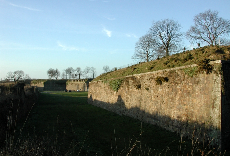 Fort de Châteauneuf dit Fort de Saint-Père (Saint-Père-Marc-en-Poulet)