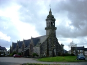 Eglise paroissiale Saint-Pierre (Plonévez-du-Faou)