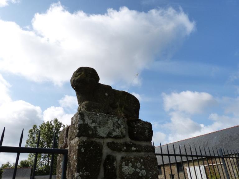 Ferme ancien château, Bazouges-sous-Hédé, Bon Espoir (Bazouges-sous-Hédé fusionnée avec Hédé pour former la commune de Hédé-Bazouges en 2009)