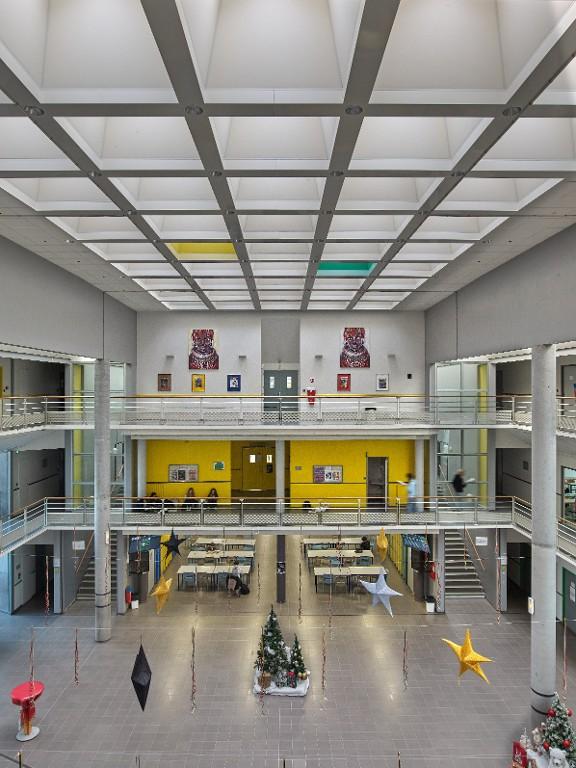 Lycée Sévigné, 2, rue de la Chalotais (Cesson-Sévigné)