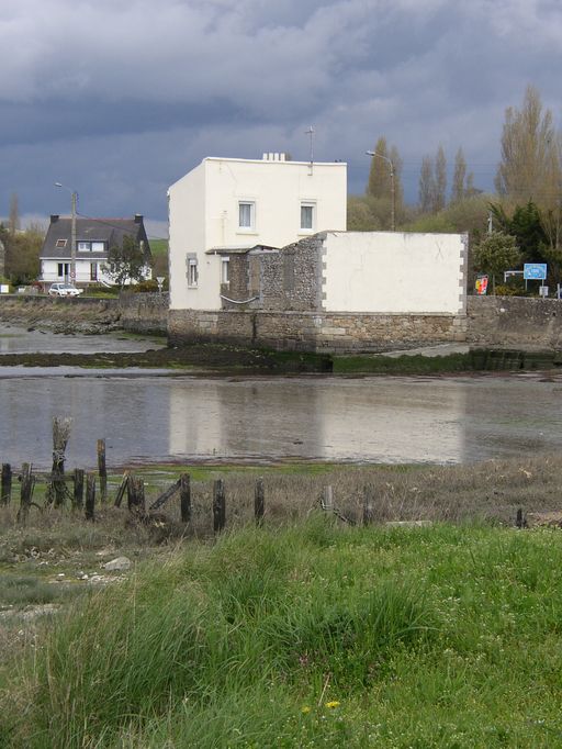 Moulin à marée de Cantizac, actuellement maison d'habitation, rue de Kerhuilieu (Séné)