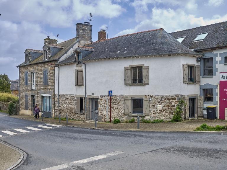 Maison, 2 rue du Stade (Guipel)