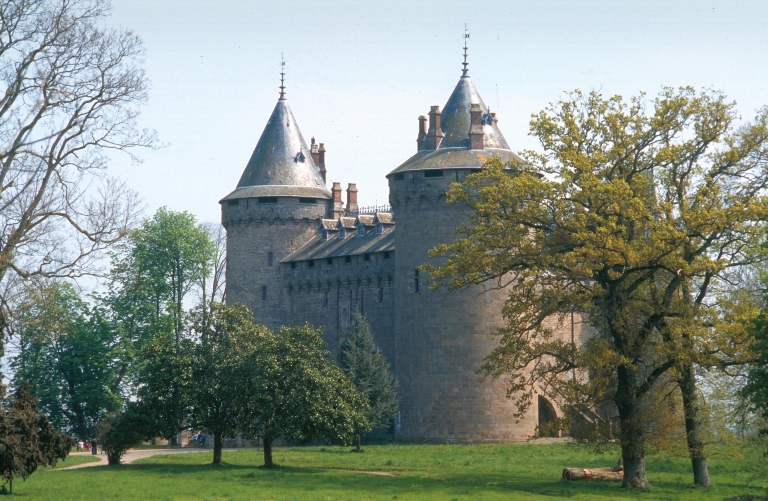 Château fort, rue des Princes (Combourg)